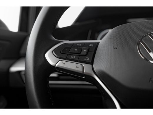 Volkswagen Golf 1.5 eHybrid Life Edition 204PK | Panoramadak | SOH 100% | ActivLease financial lease