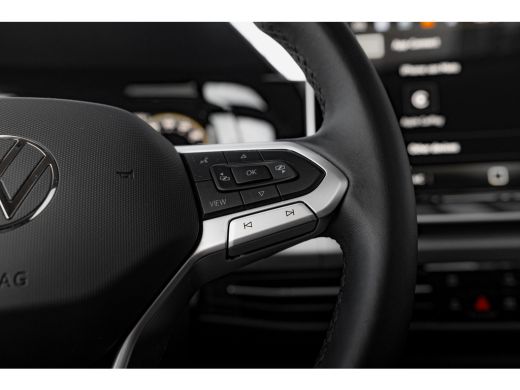 Volkswagen Golf 1.5 eHybrid Life Edition 204PK | Panoramadak | SOH 100% | ActivLease financial lease