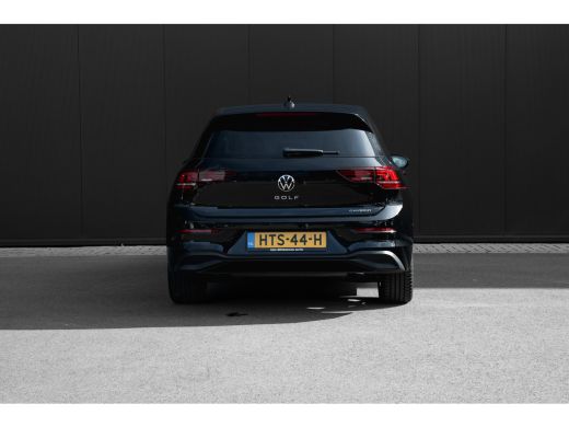 Volkswagen Golf 1.5 eHybrid Life Edition 204PK | Panoramadak | SOH 100% | ActivLease financial lease