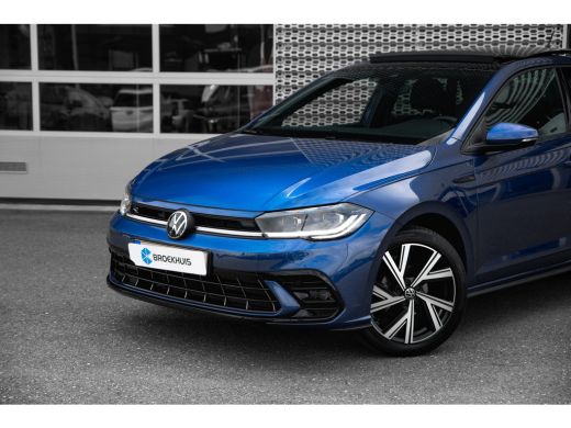 Volkswagen Polo 1.0 TSI DSG R-Line | Panorama Dak | Camera | | Achteruitrijcamera | Elektrisch glazen panorama-dak ActivLease financial lease