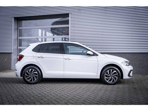 Volkswagen Polo 1.0 TSI Life Edition | Achteruitrijcamera | Apple Carplay/Android Auto|telefoonintegratie premium... ActivLease financial lease