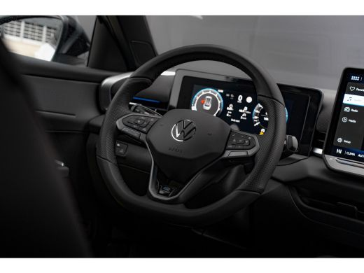 Volkswagen T-Roc R-Line First Edition | 'App-Connect' draadloze smartphone integratie | 30,5 cm display met 2D en ... ActivLease financial lease