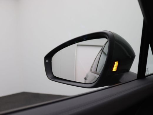 Volkswagen Tayron 1.5 eHybrid Life Edition 204PK DSG Trekhaak, Voorruitverwarming, Stoel-Stuurverwarming, Harman Ka... ActivLease financial lease