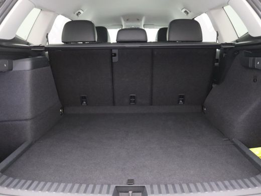 Volkswagen Tayron 1.5 eHybrid Life Edition 204PK DSG Trekhaak, Voorruitverwarming, Stoel-Stuurverwarming, Harman Ka... ActivLease financial lease