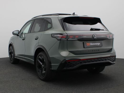 Volkswagen Tiguan 1.5 eHybrid R-Line Edition 272PK DSG Black Style, Trekhaak, 19" LM Velgen, Keyless, Navi via Appl... ActivLease financial lease