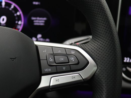 Volkswagen Tiguan 1.5 eHybrid R-Line Edition 272PK DSG Black Style, Trekhaak, 19" LM Velgen, Keyless, Navi via Appl... ActivLease financial lease