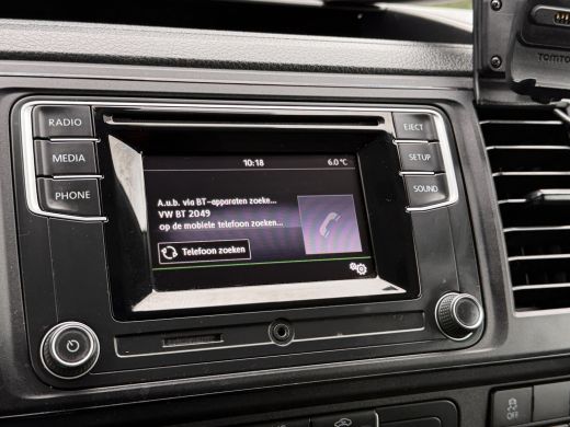 Volkswagen Transporter 2.0 TDI 102 PK / L1H1 / 1e EIG. / ACHTERKLEP / AIRCO / CRUISE / CAMERA / VERWARMDE VOORRUIT ActivLease financial lease