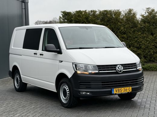Volkswagen Transporter 2.0 TDI 102 PK / L1H1 / 1e EIG. / ACHTERKLEP / AIRCO / CRUISE / CAMERA / VERWARMDE VOORRUIT ActivLease financial lease