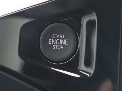 Volkswagen Transporter 2.0 TDI L2H1 30 Style 170PK AUT8 Adaptieve Cruise Control, Trekhaak, Achteruitrijcamera, Stoelver... ActivLease financial lease