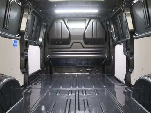 Volkswagen Transporter 2.0 TDI L2H1 30 Style 170PK AUT8 Adaptieve Cruise Control, Trekhaak, Achteruitrijcamera, Stoelver... ActivLease financial lease