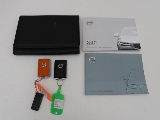 Volvo  S60 2.0 Recharge T8 AWD R-Design | Panoramadak | Stoelventilatie | Head-Up | Leder | 360 Camera | Mas... ActivLease financial lease