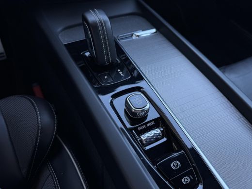 Volvo  V60 2.0 B3 R-Design NL-AUTO | R-DESIGN | TREKHAAK ActivLease financial lease