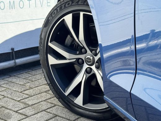 Volvo  V60 2.0 B3 R-Design NL-AUTO | R-DESIGN | TREKHAAK ActivLease financial lease