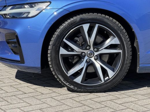 Volvo  V60 2.0 B3 R-Design NL-AUTO | R-DESIGN | TREKHAAK ActivLease financial lease