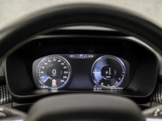 Volvo  XC40 1.5 T4 Plug-in hybrid Ultimate Bright 211Pk Automaat (PANORAMADAK, BLACKPACK, APPLE CARPLAY, 360 ... ActivLease financial lease