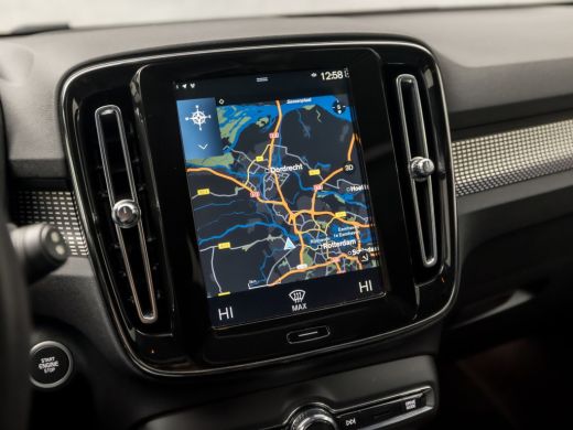 Volvo  XC40 1.5 T4 Plug-in hybrid Ultimate Bright 211Pk Automaat (PANORAMADAK, BLACKPACK, APPLE CARPLAY, 360 ... ActivLease financial lease