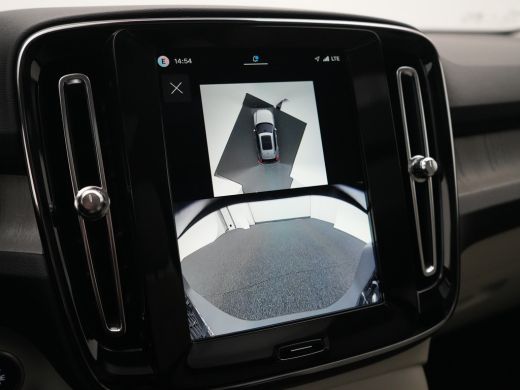 Volvo  XC40 B4 Plus Dark | Panoramadak | Harman/Kardon | Pixel LED | 360&deg; Camera | 20" | Leder | Adaptive Cru... ActivLease financial lease