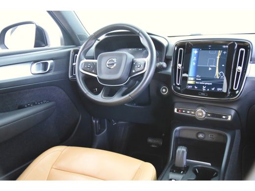 Volvo  XC40 2.0 D3 Momentum *1ste Eigenaar*Leer*Panoramadak* ActivLease financial lease