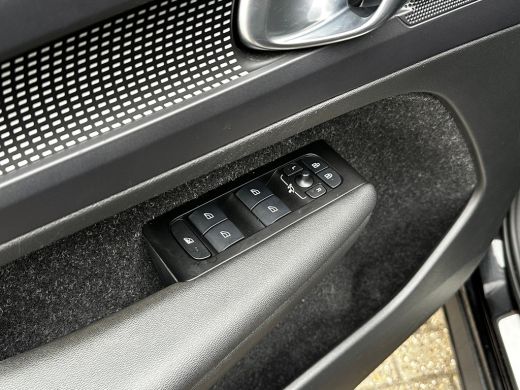 Volvo  XC40 Recharge P8 408 PK AWD R-Design | SOH 92,3%| TREKHAAK ELEKTRISCH| STOEL-  EN STUURVERWARMING| CAM... ActivLease financial lease