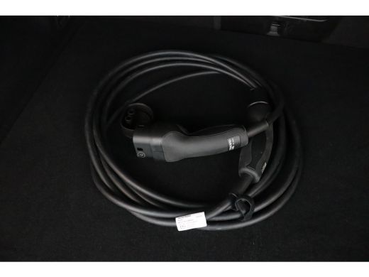 Volvo  XC60 2.0 T6 Plug-in hybrid AWD Plus Dark | Stoel + Stuur verwarming | Trekhaak | BLIS | 360 Camera ActivLease financial lease