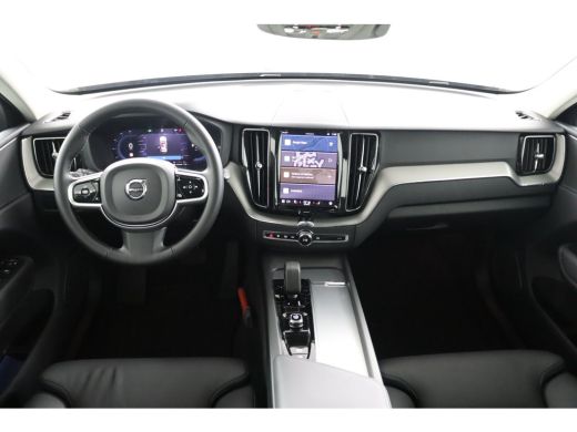 Volvo  XC60 2.0 T6 Plug-in hybrid AWD Plus Dark | Stoel + Stuur verwarming | Trekhaak | BLIS | 360 Camera ActivLease financial lease
