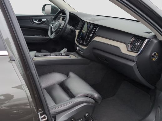 Volvo  XC60 2.0 T8 Plug-in hybrid AWD Inscription | Pano | Trekhaak | H&K Audio | Apple Carplay | Adap. Cruise ActivLease financial lease