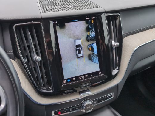 Volvo  XC60 2.0 T8 Plug-in hybrid AWD Inscription | Pano | Trekhaak | H&K Audio | Apple Carplay | Adap. Cruise ActivLease financial lease