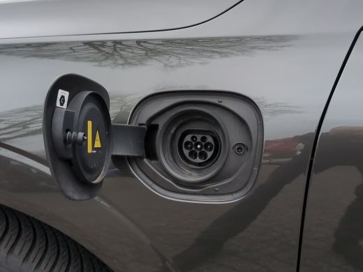 Volvo  XC60 2.0 T8 Plug-in hybrid AWD Inscription | Pano | Trekhaak | H&K Audio | Apple Carplay | Adap. Cruise ActivLease financial lease