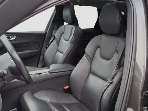 Volvo  XC60 2.0 T8 Plug-in hybrid AWD Inscription | Pano | Trekhaak | H&K Audio | Apple Carplay | Adap. Cruise ActivLease financial lease