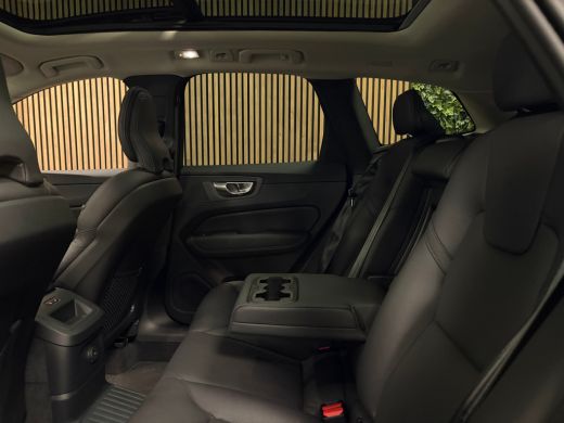 Volvo  XC60 T6 AWD Recharge Plus Bright | Trekhaak | Adaptieve Cruise Control | Stoel en Stuurwielverwarming ... ActivLease financial lease