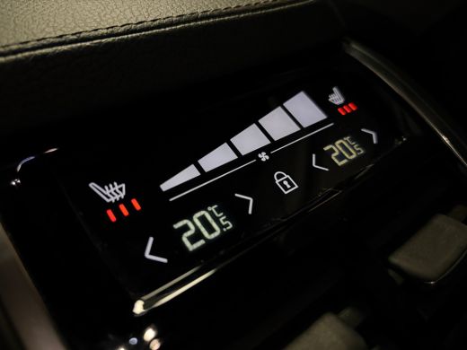 Volvo  XC90 T8 AWD Recharge Inscription | Trekhaak | All Season banden | 360&deg; Camera | Head-Up Display | Harm... ActivLease financial lease