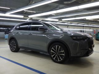 DS DS 7 1.6 PHEV 300 4x4 Etoile | Achterbank in delen neerklapbaar | Achteruitrijcamera | Airco (automati...