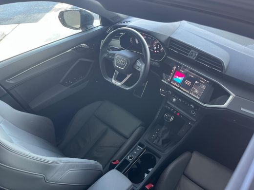 Audi Q3 35 TFSI Pro Line S 150pk S-tronic/AUTO | Achteruitrijcamera | Cruise control | Navigatie | Panora... ActivLease financial lease