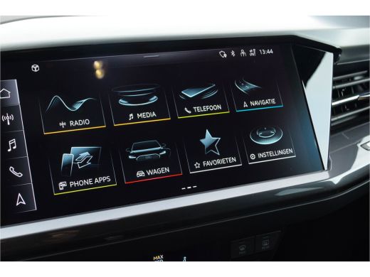 Audi Q4 Sportback e-tron 35 / 2x S-line/ Head-Up Display/ Adaptive Cruise Control/ Panoramadak ActivLease financial lease