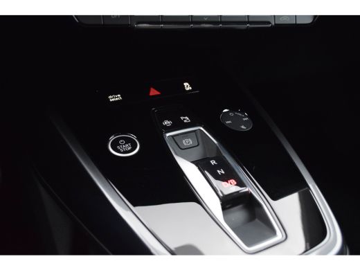 Audi Q4 Sportback e-tron 35 / 2x S-line/ Head-Up Display/ Adaptive Cruise Control/ Panoramadak ActivLease financial lease