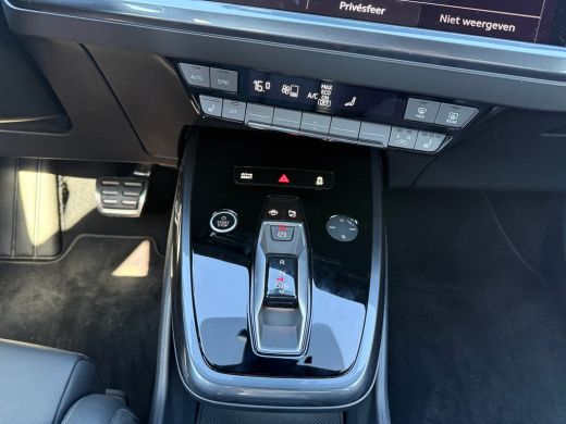 Audi Q4 Sportback e-tron 45 quattro S Edition 82 kWh 286pk Keyless entry & start | Parkeersensoren voor en achter | Achter... ActivLease financial lease