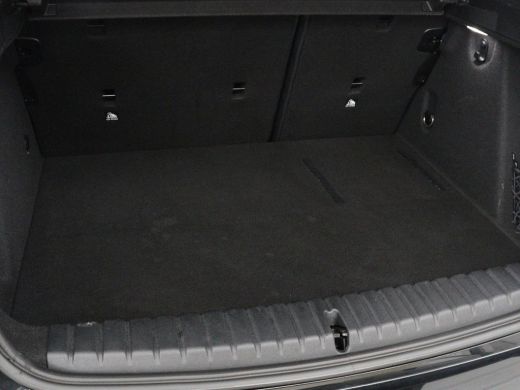 BMW 1 Serie 116i Business Edition | Carplay | Live Cockpit | Navigatie | Full LED | Navigatie | DAB | Climate... ActivLease financial lease