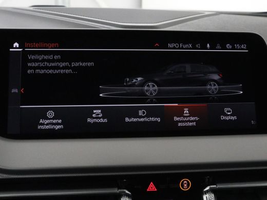 BMW 1 Serie 116i Business Edition | Carplay | Live Cockpit | Navigatie | Full LED | Navigatie | DAB | Climate... ActivLease financial lease