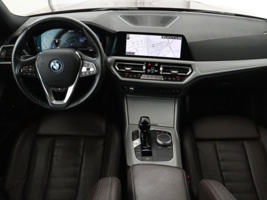 BMW 3 Serie 330e Business Edition Plus | Sportstoelen | Leder | Adaptive cruise | Stoelverwarming | Carplay |... ActivLease financial lease