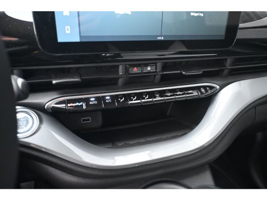 Fiat 500 1.0 Hybrid Torino Launch Edition DEMO-DEAL! 8 Jaar Garantie! | Navigatie by App | Parkeersensoren... ActivLease financial lease