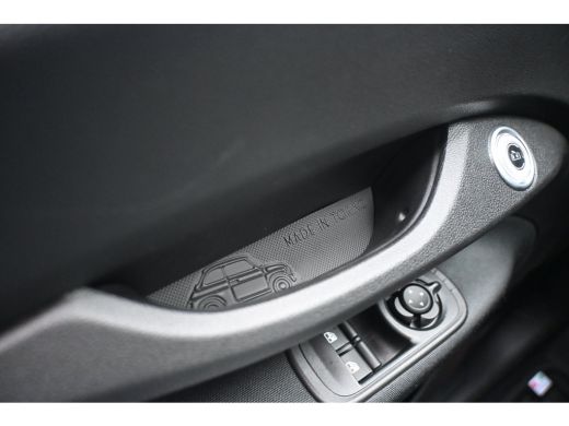 Fiat 500 1.0 Hybrid Torino Launch Edition DEMO-DEAL! 8 Jaar Garantie! | Navigatie by App | Parkeersensoren... ActivLease financial lease