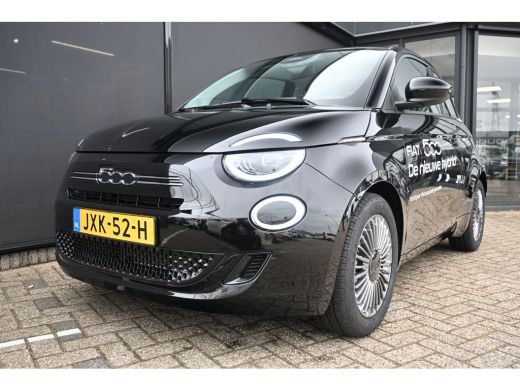 Fiat 500 1.0 Hybrid Torino Launch Edition DEMO-DEAL! 8 Jaar Garantie! | Navigatie by App | Parkeersensoren... ActivLease financial lease
