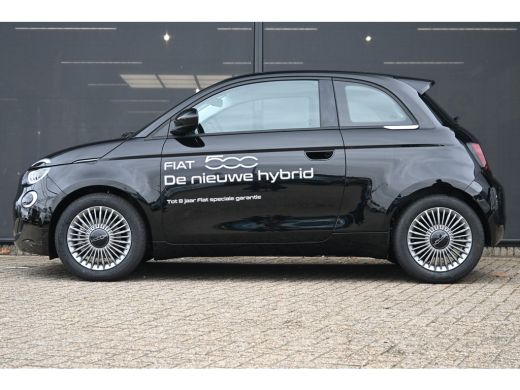 Fiat 500 1.0 Hybrid Torino Launch Edition DEMO-DEAL! 8 Jaar Garantie! | Navigatie by App | Parkeersensoren... ActivLease financial lease