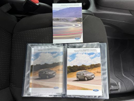 Ford Transit Courier 1.0 100PK Euro 6 Ambiente Start&Stop Climate Control/pdc/ ActivLease financial lease