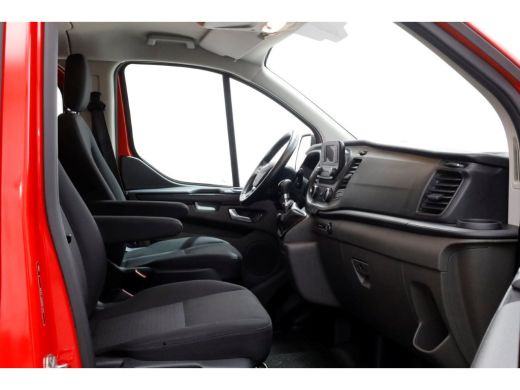 Ford Transit Custom 340 2.0 TDCI 130pk L2H1 D.C. Trend Airco/Camera/Trekhaak 2800kg 05-2021 ActivLease financial lease