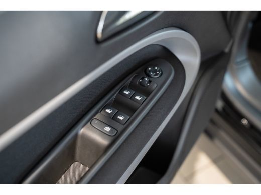 Jeep Avenger 54 kWh | Warmtepomp | Apple Carplay & Android Auto | Climate Controle | LED | Keyless | Cruise Co... ActivLease financial lease