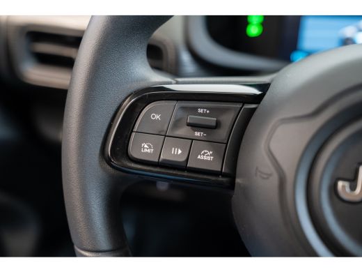 Jeep Avenger 54 kWh | Warmtepomp | Apple Carplay & Android Auto | Climate Controle | LED | Keyless | Cruise Co... ActivLease financial lease