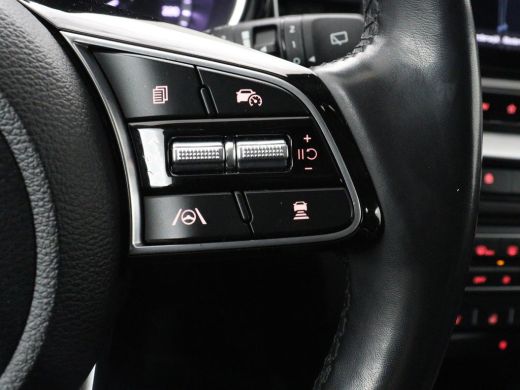 Kia Ceed 1.6 GDI PHEV DynamicPlusLine | Stoel & stuurverwarming | Adaptive cruise | Camera | Carplay | Key... ActivLease financial lease