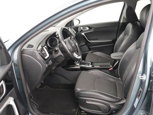 Kia Ceed 1.6 GDI PHEV DynamicPlusLine | Stoel & stuurverwarming | Adaptive cruise | Camera | Carplay | Key... ActivLease financial lease