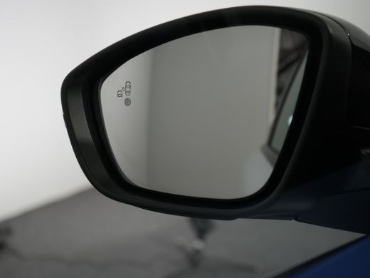 Lancia Ypsilon HF Automaat ActivLease financial lease